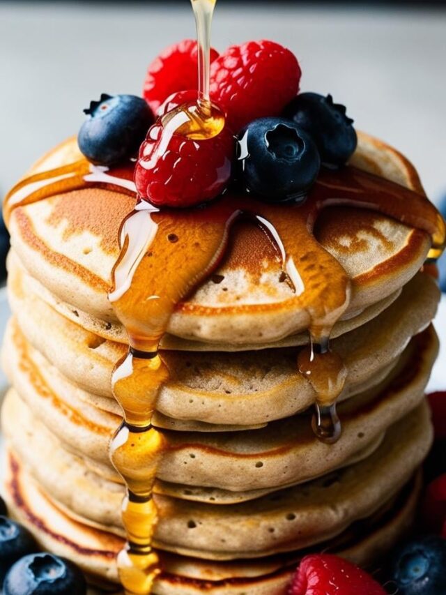 Make healthy banana oat pancakes in just 10 minutes! These flourless, naturally sweet pancakes are packed with fiber and protein. A quick, nutritious breakfast perfect for busy mornings or a cozy breakfast in bed! 🍌🥞, breakfast in bed, breakfast on bed, quick recipes, banana, oat pancake recipe, quick recipes, quick breakfast recipe
